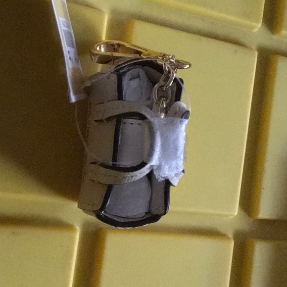 NWT Michael Kors Selma Key fob - Picture 5 of 6